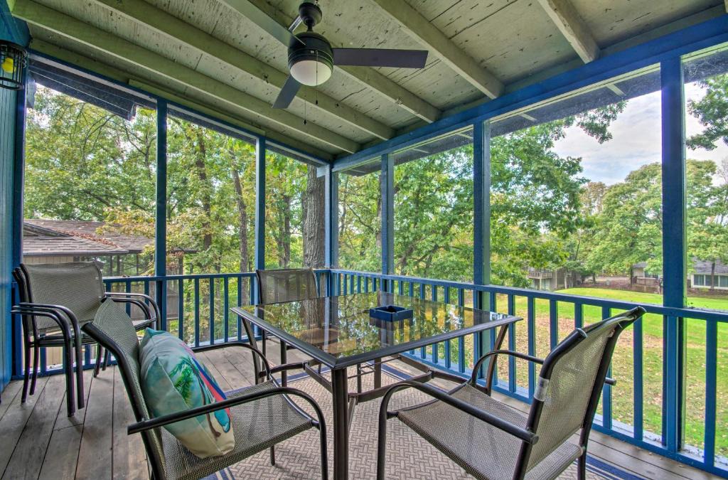 Osage Beach House | Deck and Fire Pit Margaritaville Resort Home!