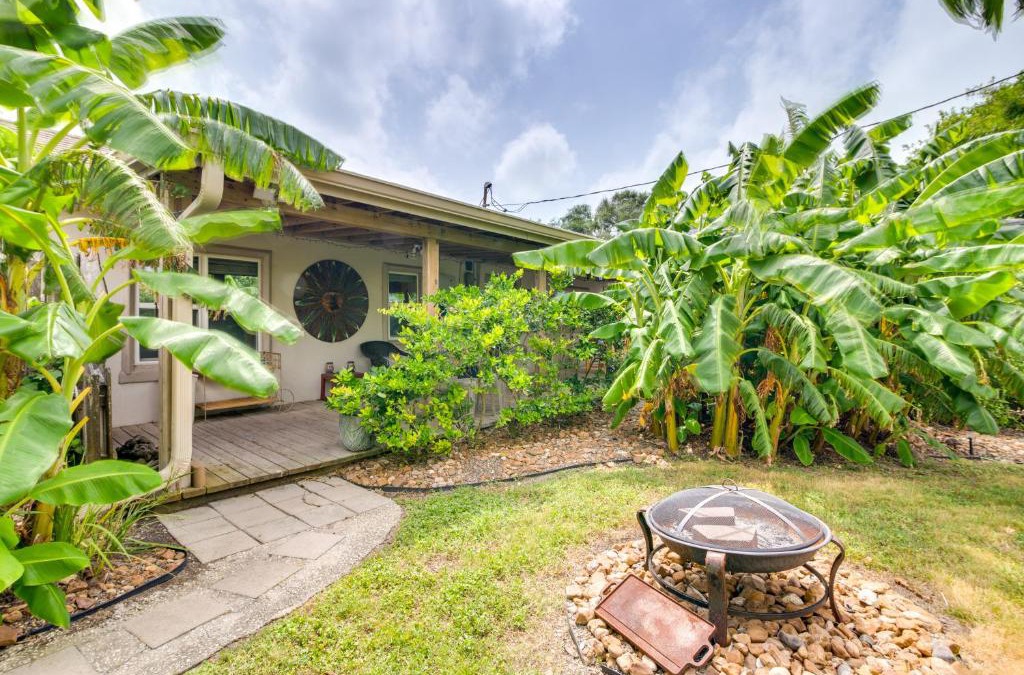 Port Isabel House | Deck, Fire Pit and Grill Port Isabel Home!