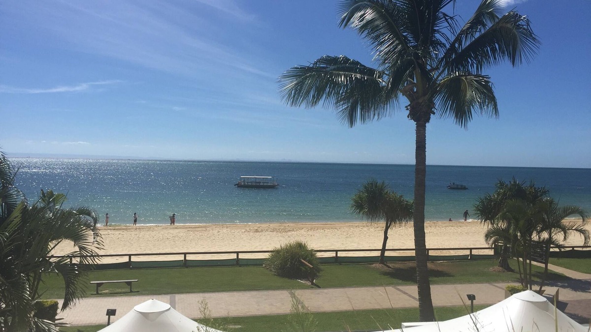 Brisbane Waterfront Apartment | Deep Blue 2 Apartment 18