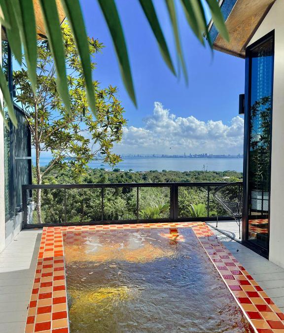 Koh Lan Villa | deep mountain view