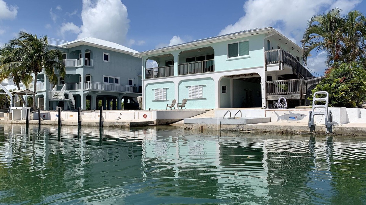 Summerland Key House | Deep/Wide/Flow-Though Canal, 1st Canal From Open Water, No Hwy 1 Road Noise