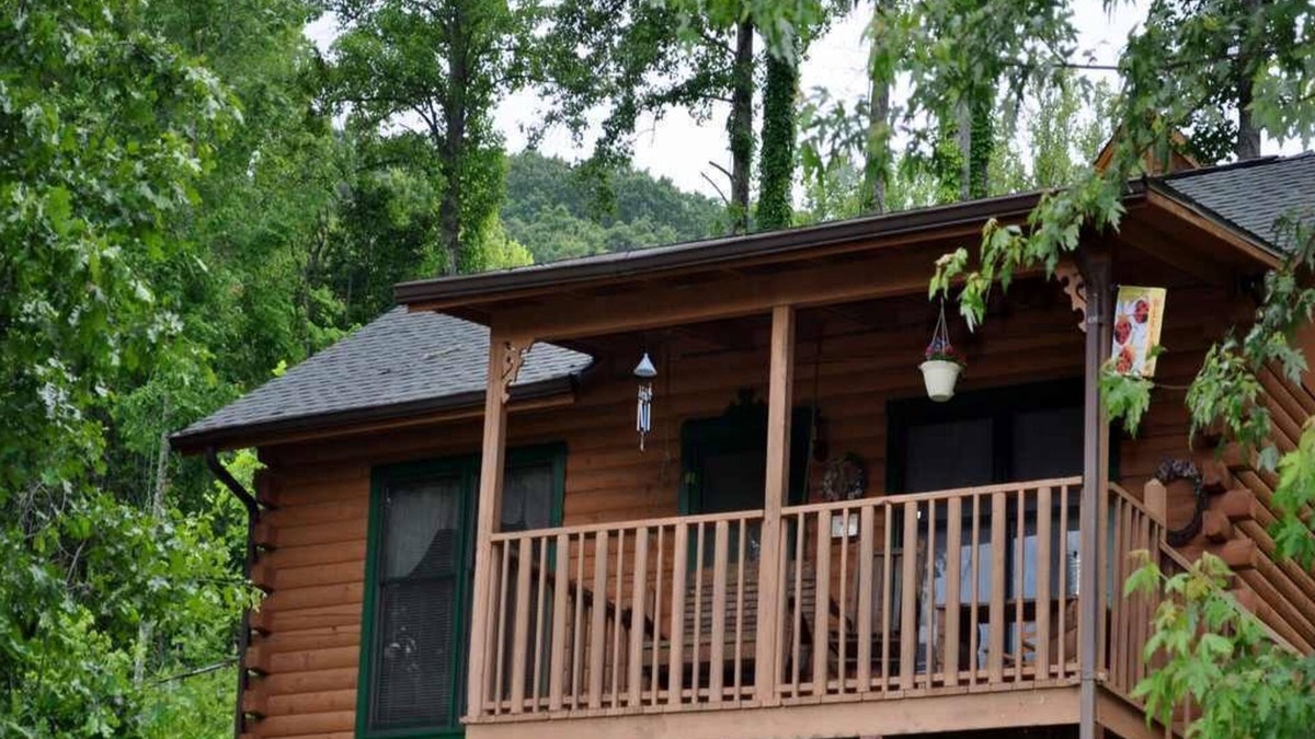 Waynesville Cabin | Deer Country Vacation Cabins #1 - Long Range View, Dogs Friendly