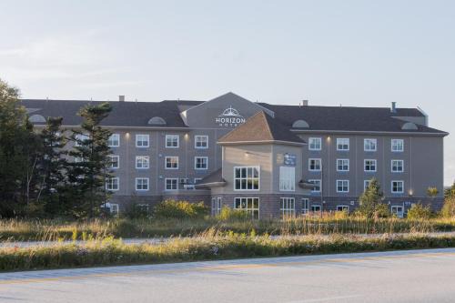 Deer Lake Hotel | Deer Lake Horizon Hotel