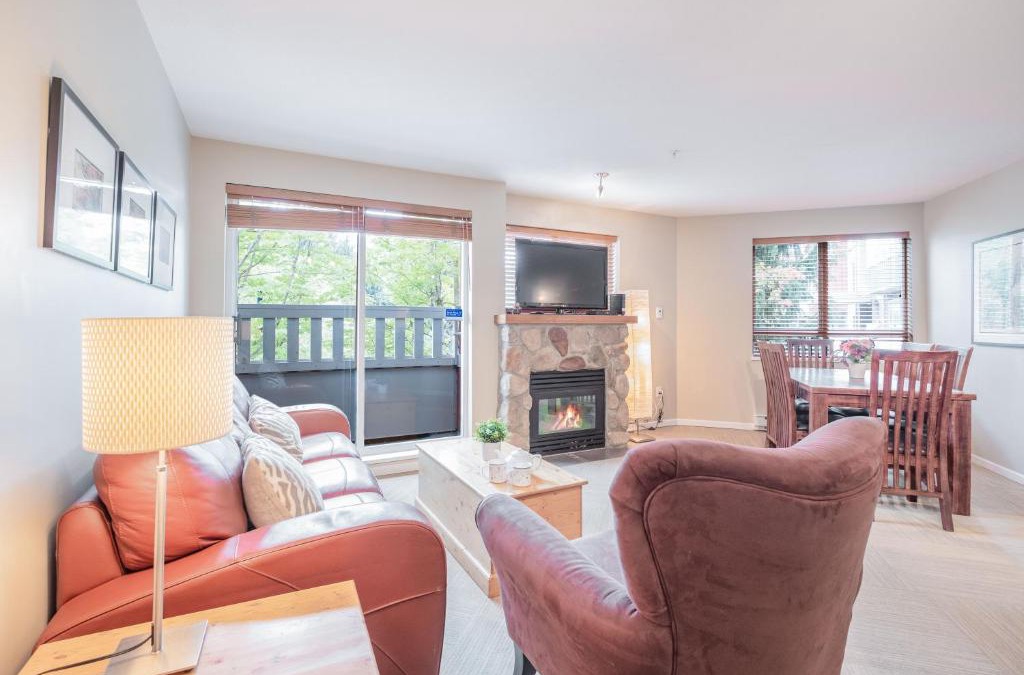 Blackcomb House | Deer Lodge by Outpost Whistler