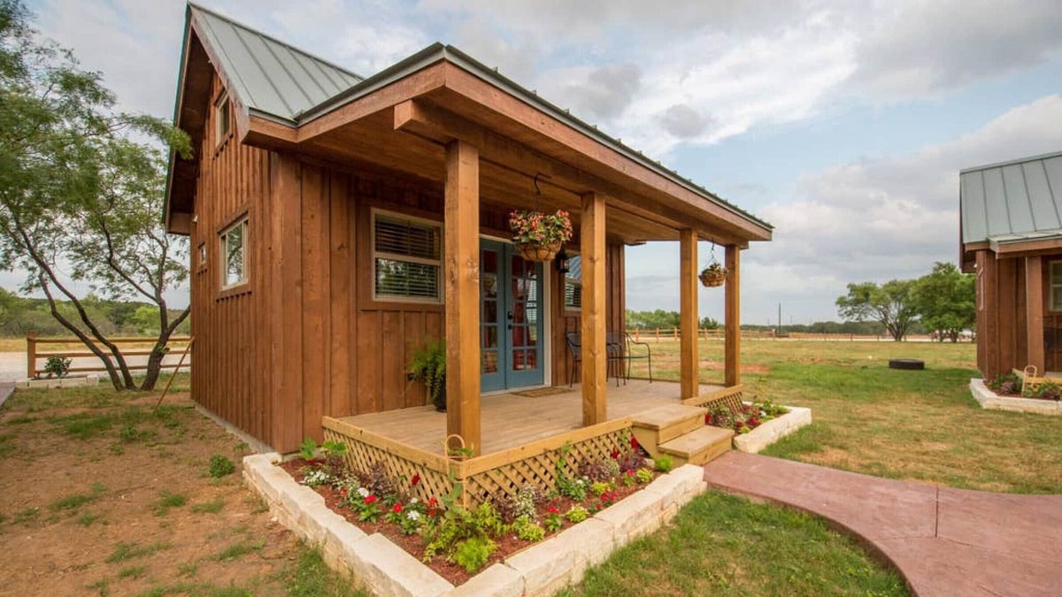 Lacy-Lakeview Cabin | Deerfield Countryside Tiny Cabin #4 - 10 min to Silos at Magnolia
