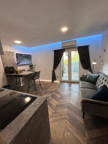 Supetar Apartment | Delfa Luxe Suite