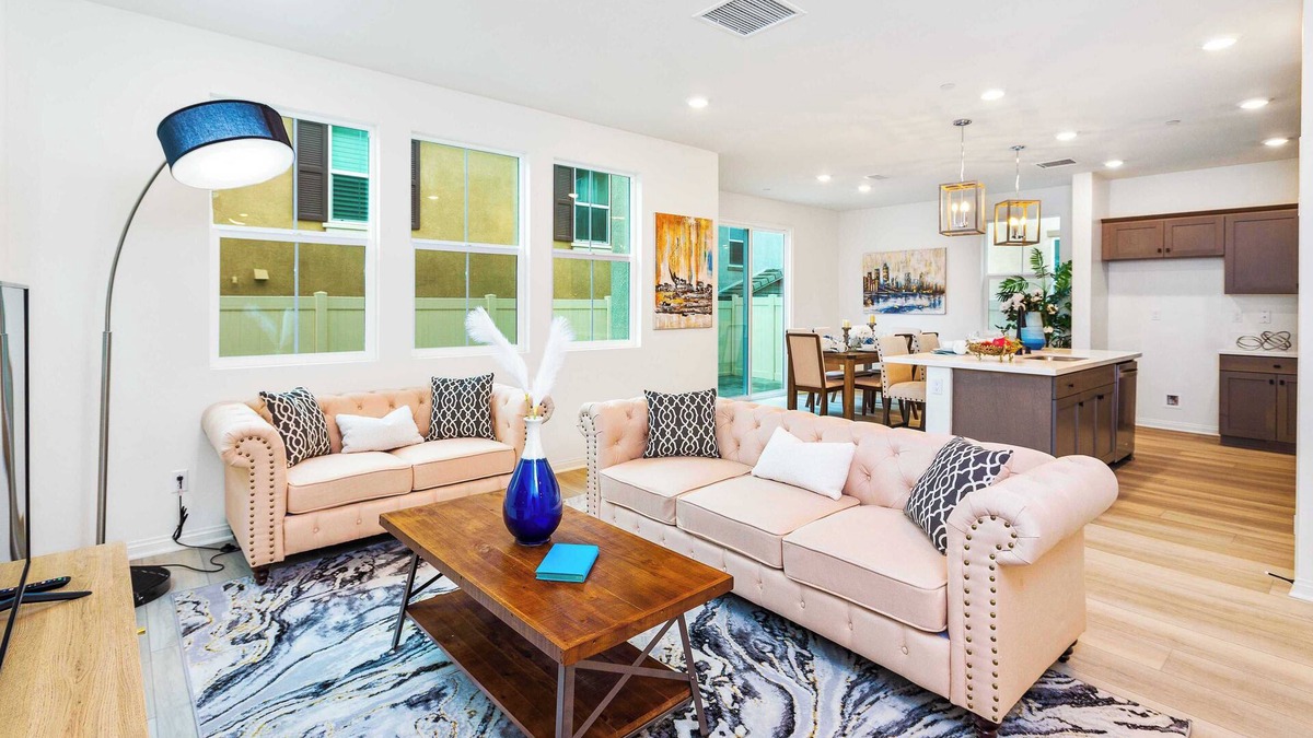 Upland House | Delight on Coral Bells Pl #41423