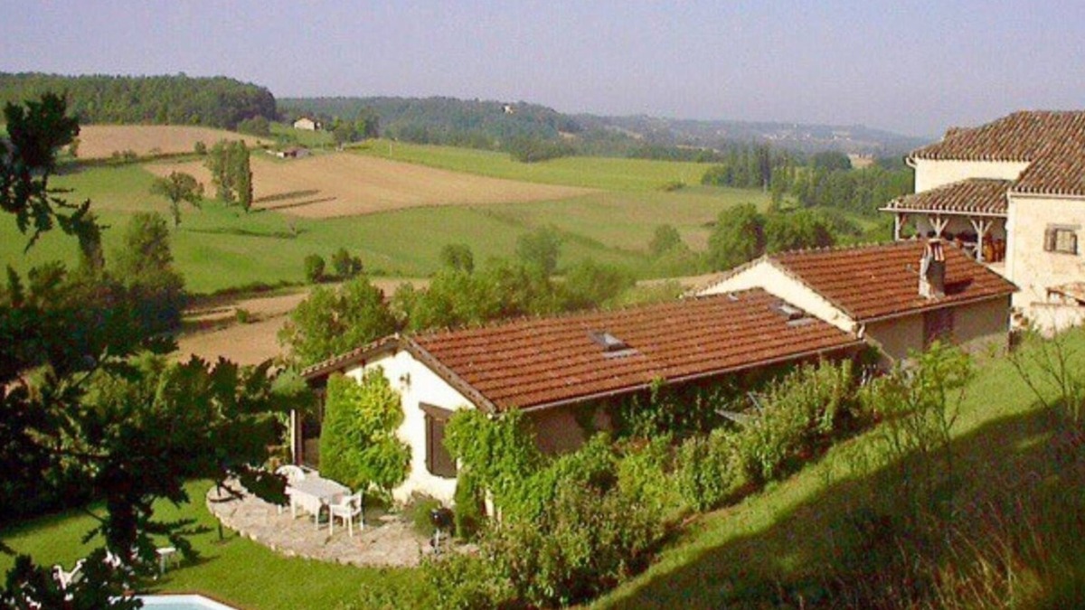 Sainte-Alauzie Cottage | Delightful single story stone cottage with stunning south face panoramic views