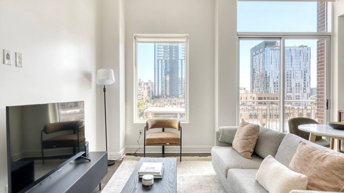 Waller Creek District Apartment | Delightful Downtown 1BR w/Pool, Doorman & Gym, nr River, by Blueground