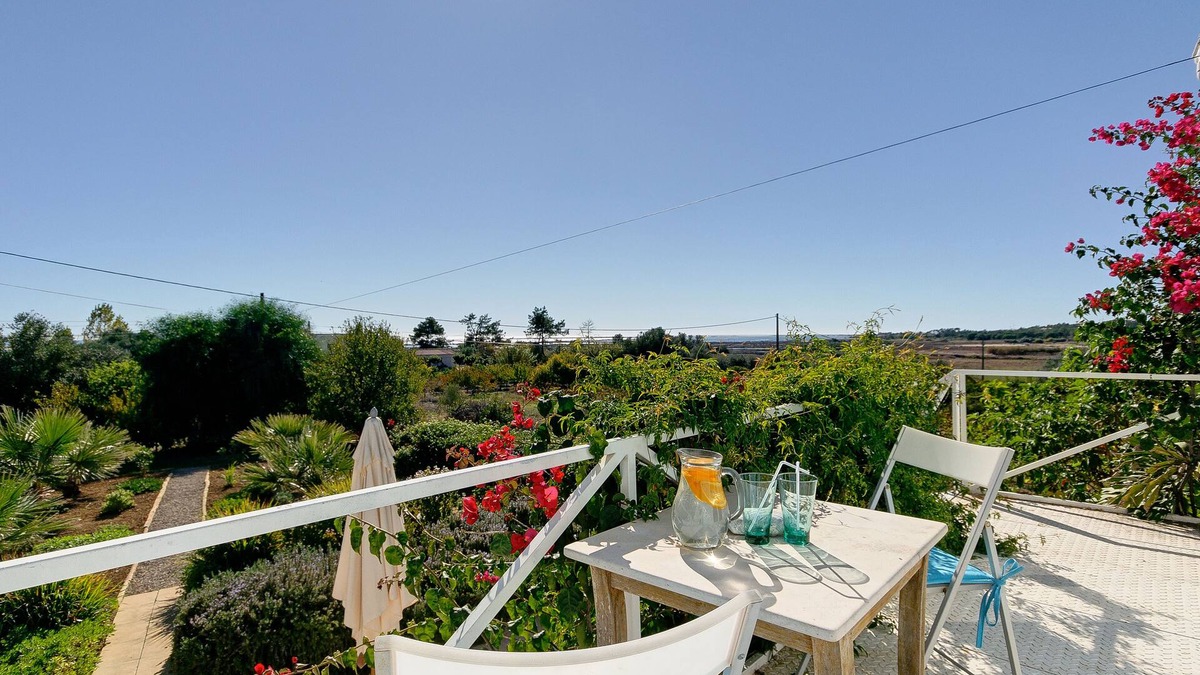 Tavira Villa | Delightful elevated villa in the Ria Formosa - Nature Reserve