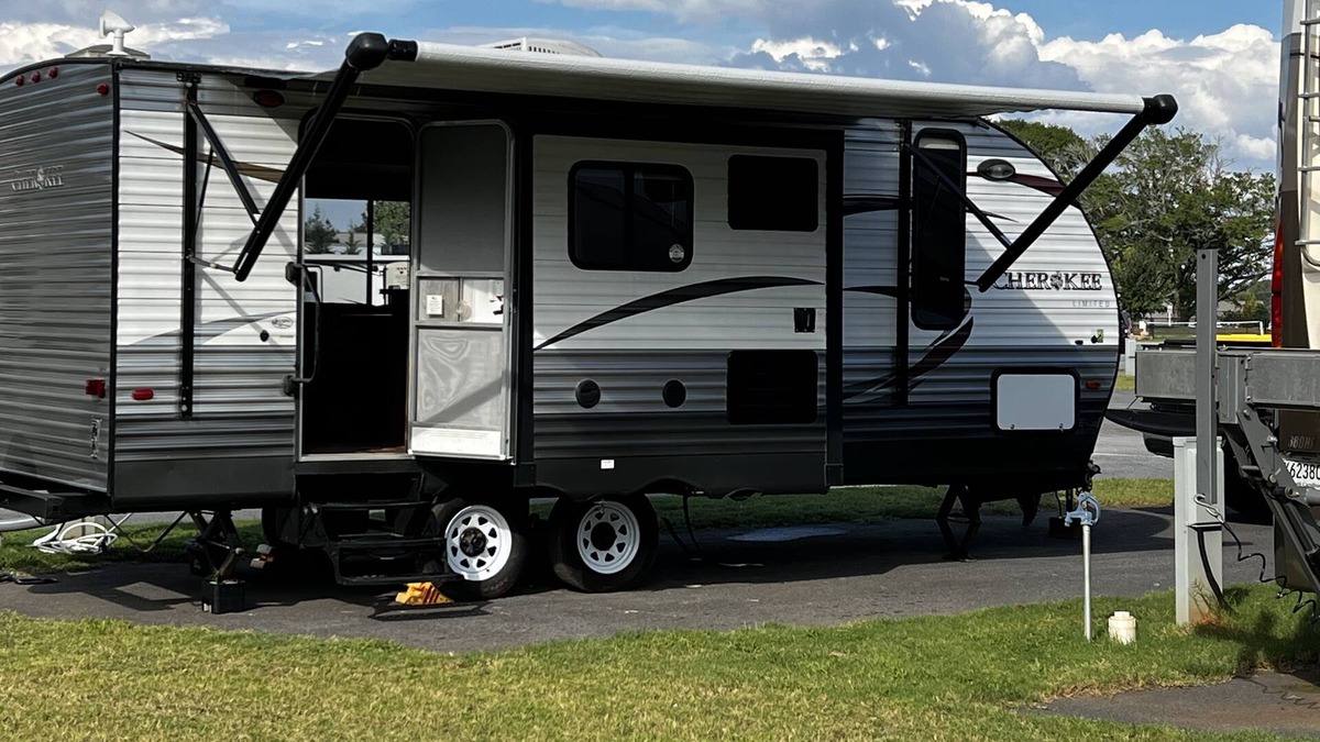 Pendleton House | Delightful RV placed at any local Campground