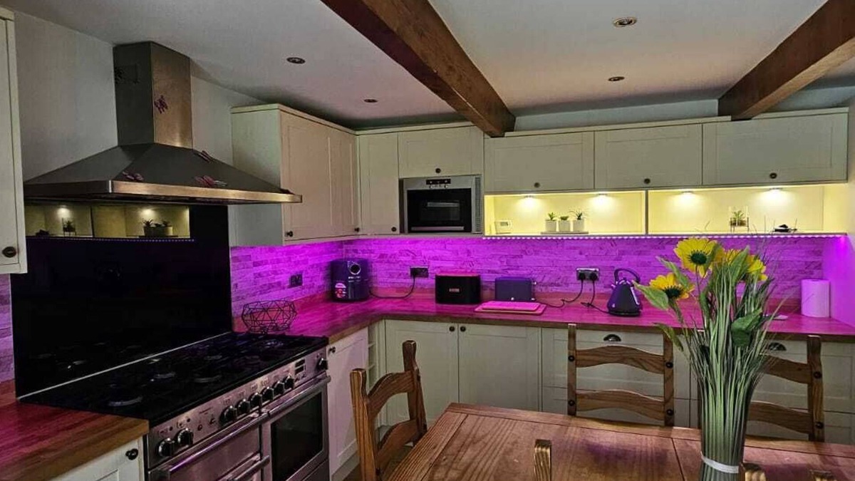 Bacup House | Delightful space-view farmhouse Astronauts Lodge