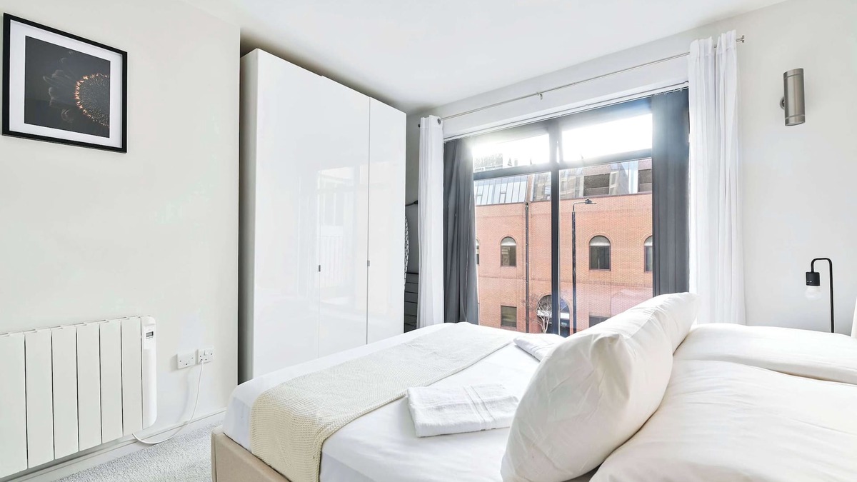 Wapping Apartment | Delightful Tower Bridge Apartment Sleeps 6