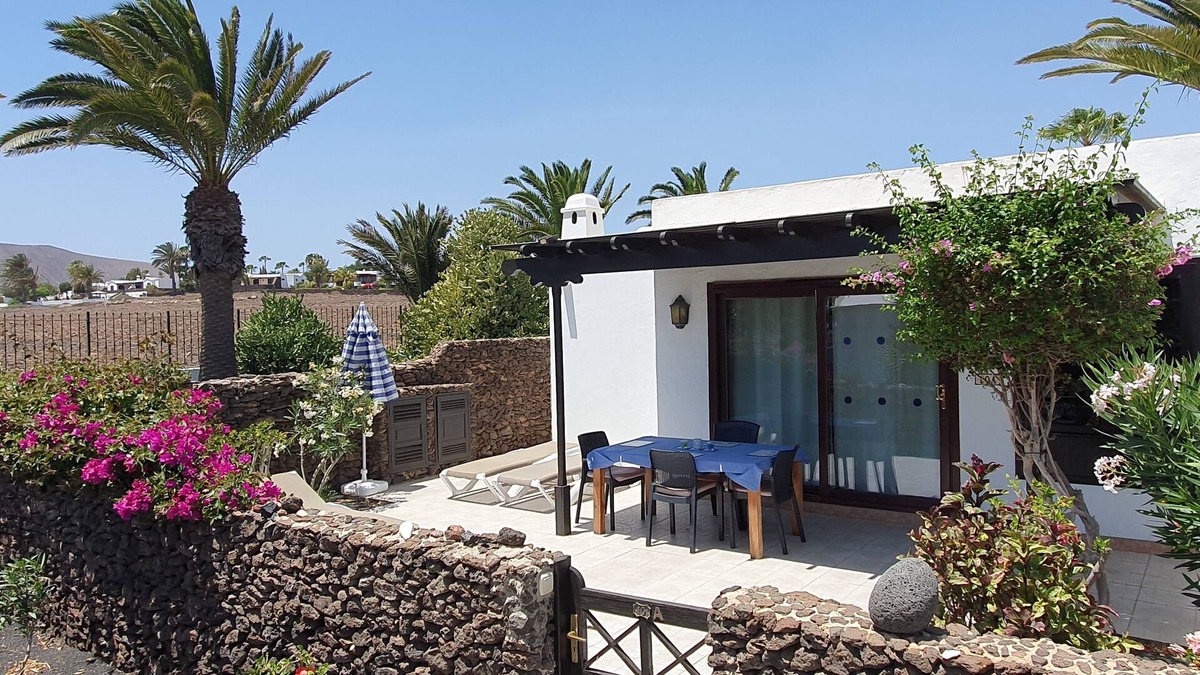 Playa Blanca Villa | Delightful Villa on the beautiful Casas del Sol site in a superb location