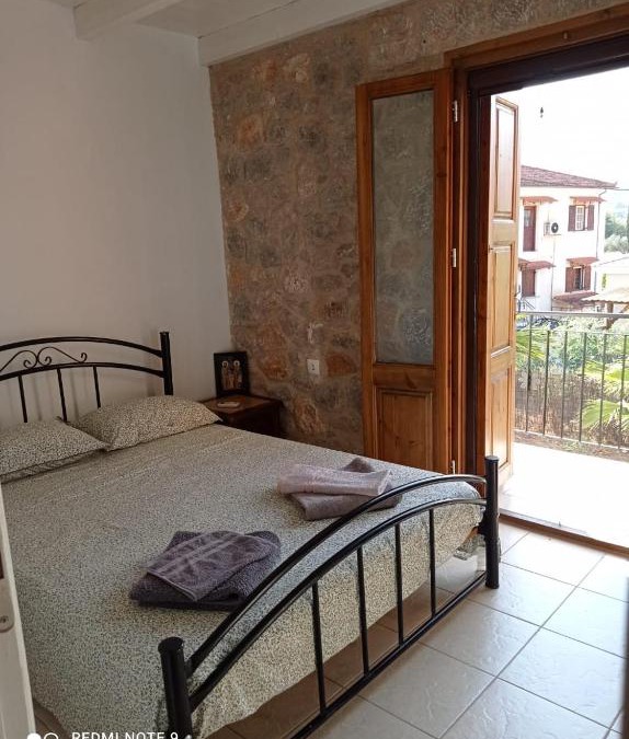 Galaxidi Apartment | Delphi view