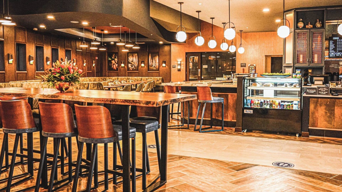 Sharonville Hotel | Delta Hotels by Marriott Cincinnati Sharonville