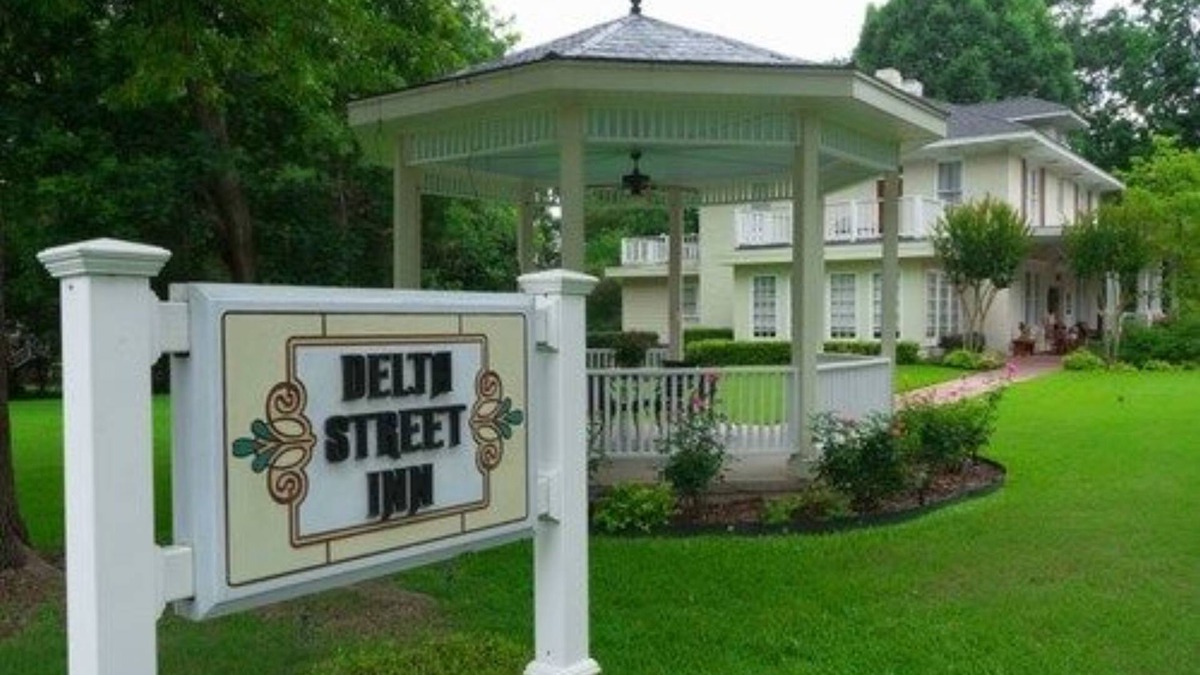 Jefferson Bed & Breakfast | Delta Street Inn