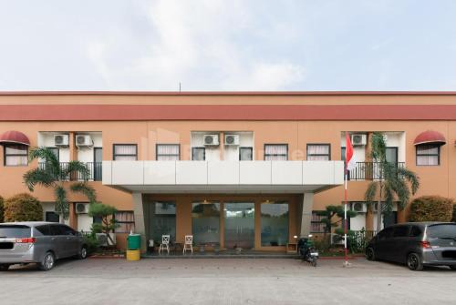 Karang Bolong Hotel | Deluma Hotel Syariah RedPartner