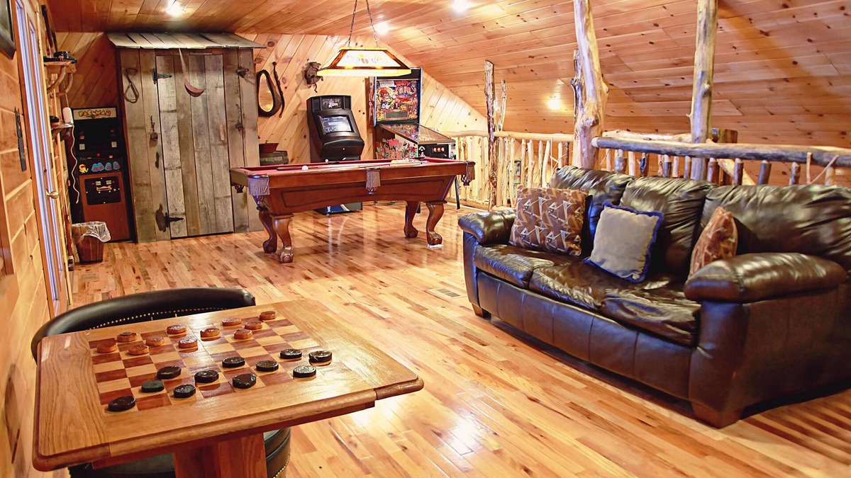 Henlawson Cabin | Deluxe 2-Bedroom Cabin