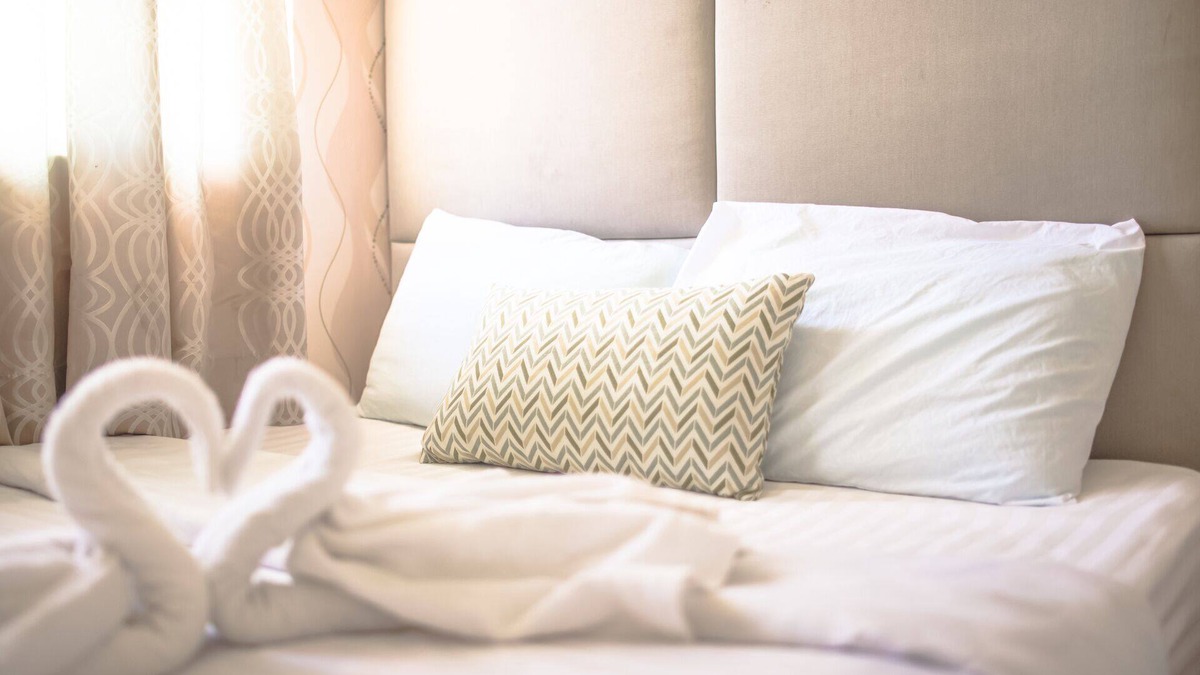 Cebu Condo | Deluxe 2BR @ Kara's Condotel SALE