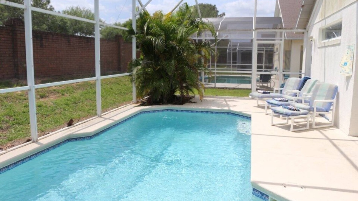 Westridge Villa | Deluxe 4 bed 2 bath pool home at The Manors, Westridge near Disney, Orlando