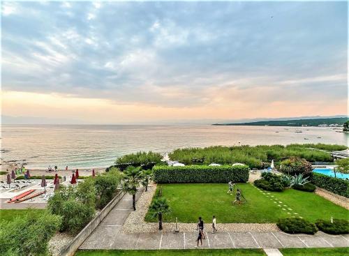 Zidarici Apartment | Deluxe Apartment Malin 3 near the beach