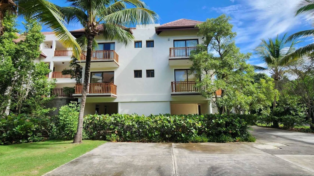 La Iglesia Condo | Deluxe Beach condo with WiFi, AC in gorgeous El Portillo, Las Terrenas