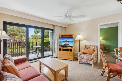 Park Shore House | Deluxe Condo With Resort Views