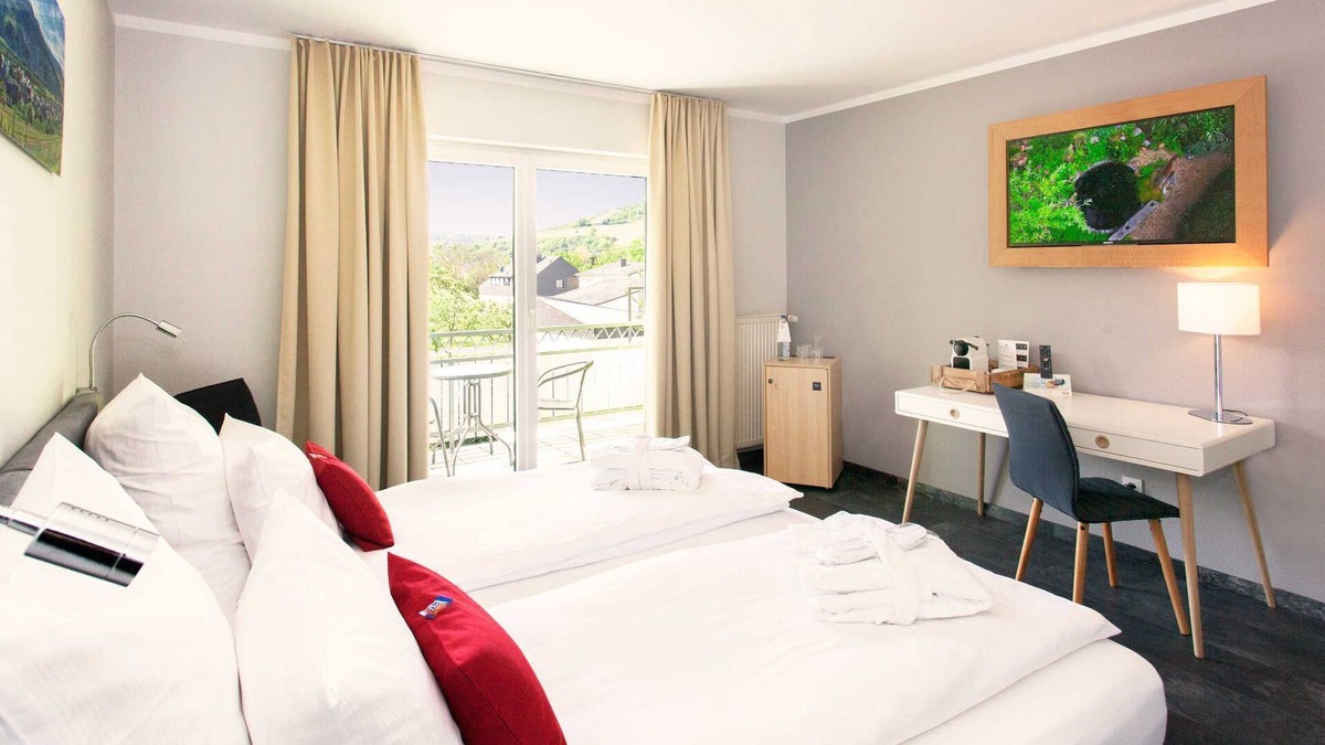 Wintrich House | Deluxe Doppelzimmer mit Balkon - Moselhotel Weinhaus Simon