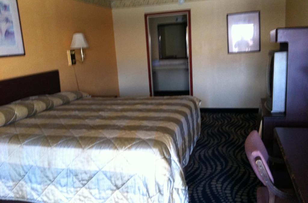 Kilgore Hotel | Deluxe Inn Kilgore