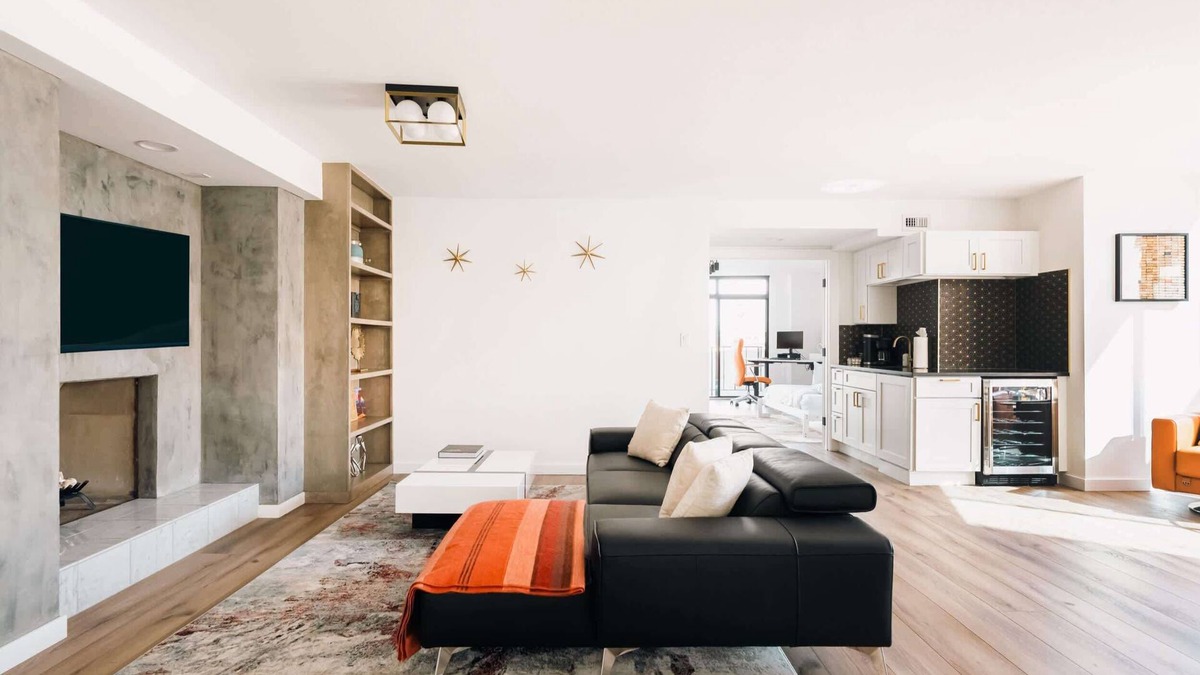 LoDo Condo | Deluxe Larimer Square Retreat | Walk Everywhere!