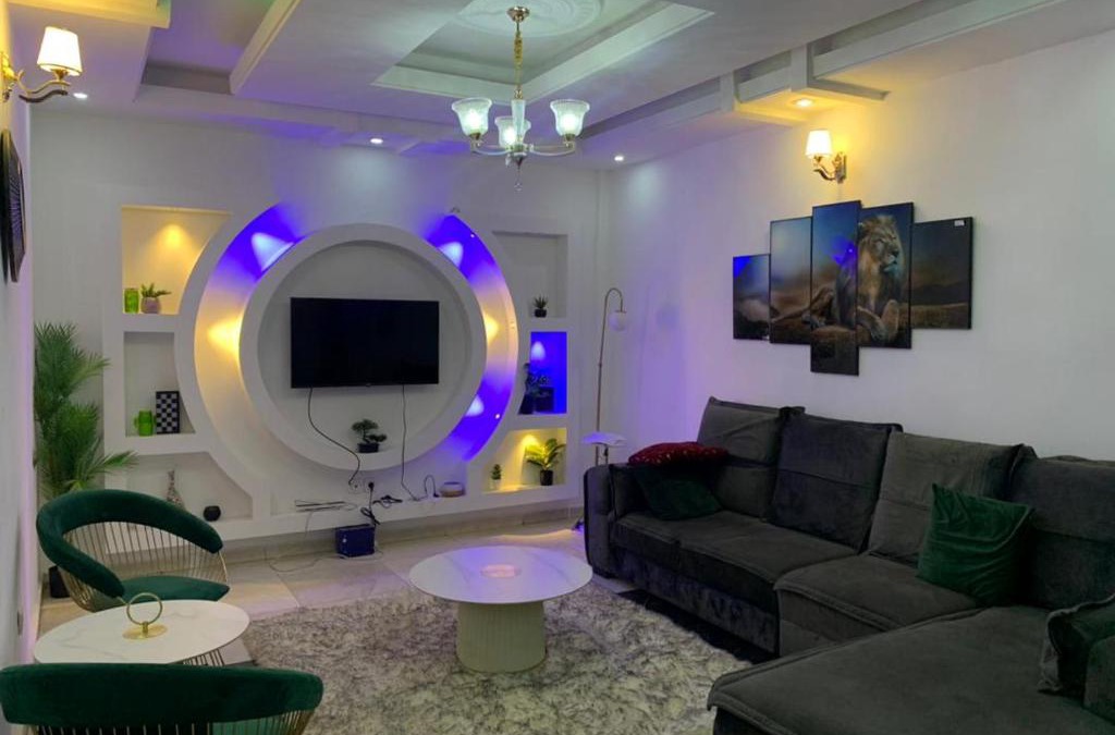 Buea House | Deluxe Mansion