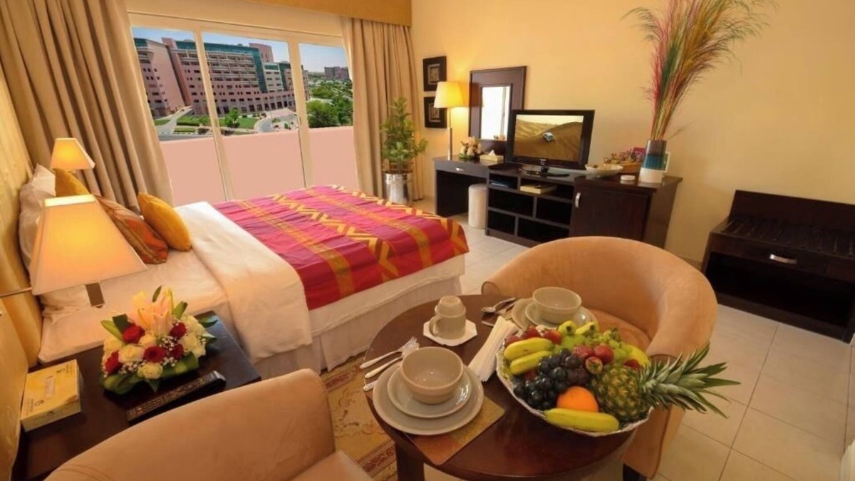 Discovery Gardens Apartment | Deluxe One Bedroom Apartment Near Viva Supermarket By Luxury Bookings
