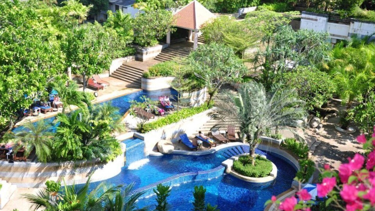 Patong Hotel | Deluxe Partial SEA-VIEW Room #02