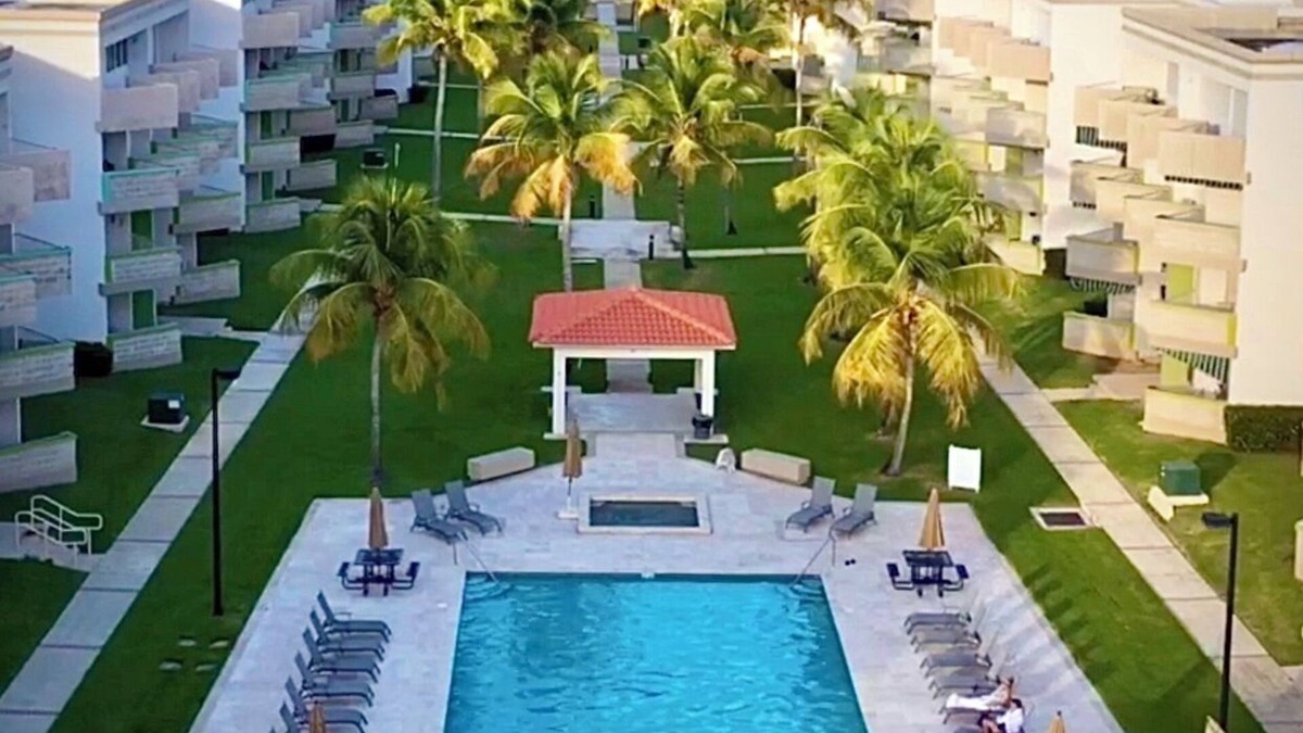 Zarzal Apartment | Deluxe Rainforest Beach Condo. Tennis. Golf. Private Beach Gate. Fun In The Sun!