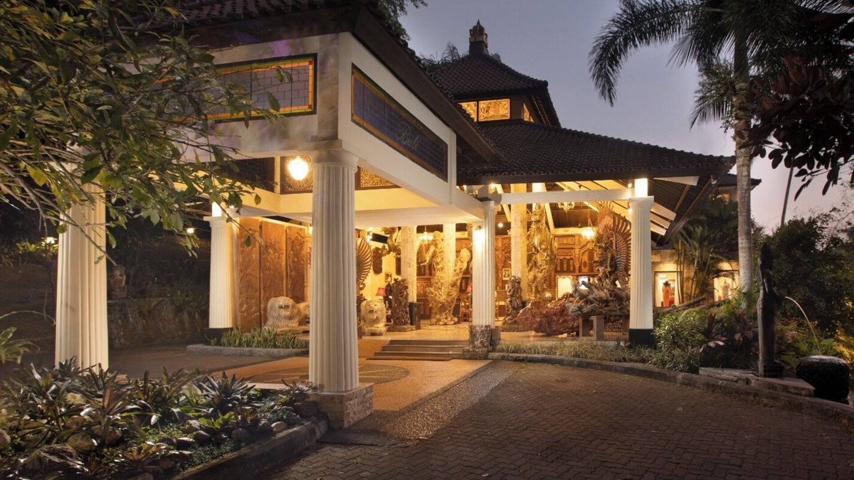 Melayang Villa | Deluxe Rainforest Pool Villa 2
