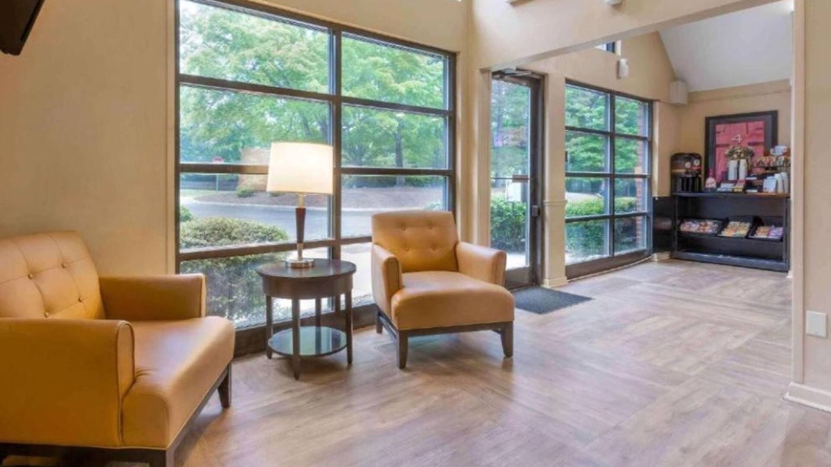 Cary Apartment | Deluxe Studio at Extended Stay Cary 4