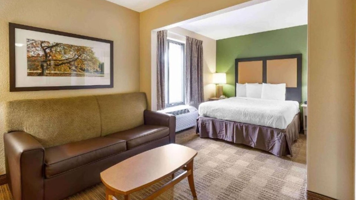 Cary Apartment | Deluxe Studio at Extended Stay Cary 6