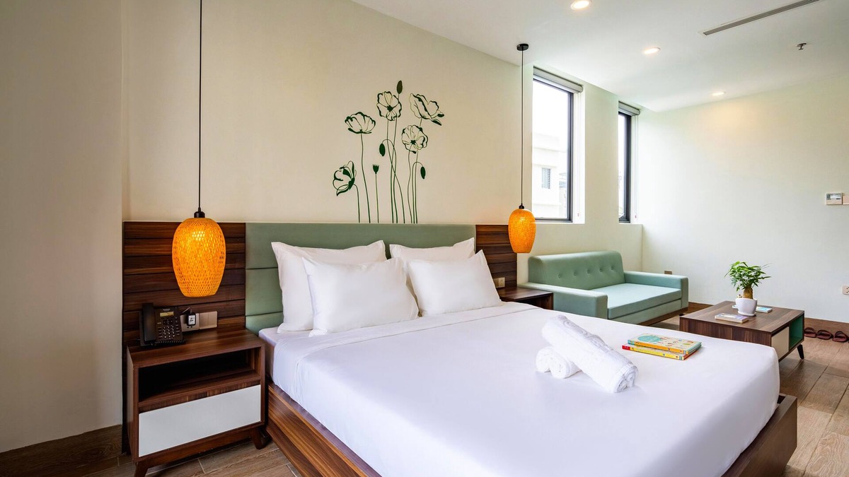 Ngu Hanh Son Apartment | Deluxe with pool view