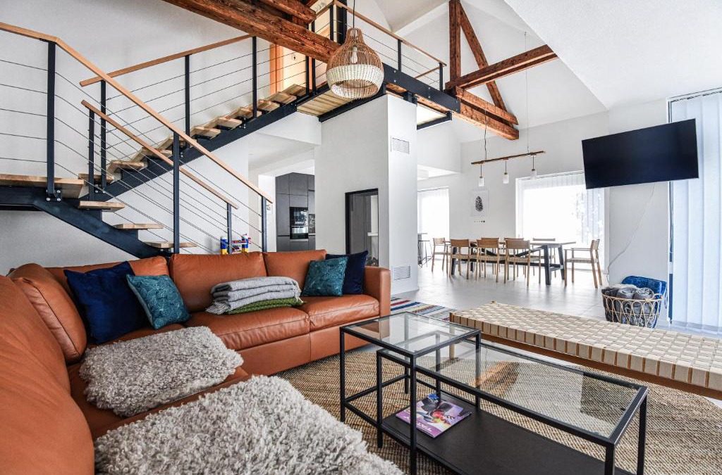 Demanova House | Demanova 157