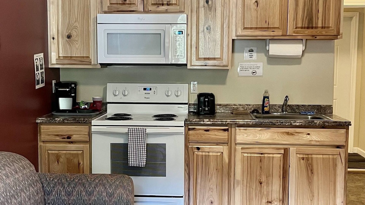 Denali National Park Hotel | Denali Rainbow Village RV Park and Motel