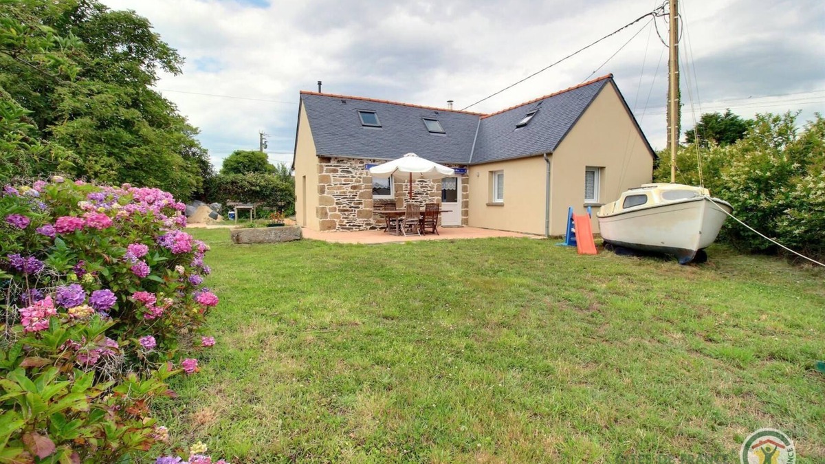 Tredrez-Locquemeau House | Denise et Jean - Tredrez Locquemeau