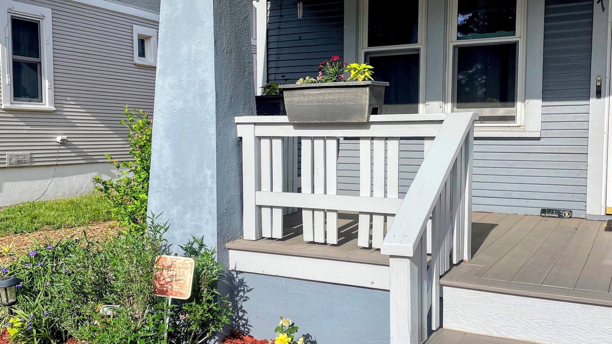 Berkeley House | Denver Couples Retreat. Close to Red Rocks, Empower Field & Ball Arena