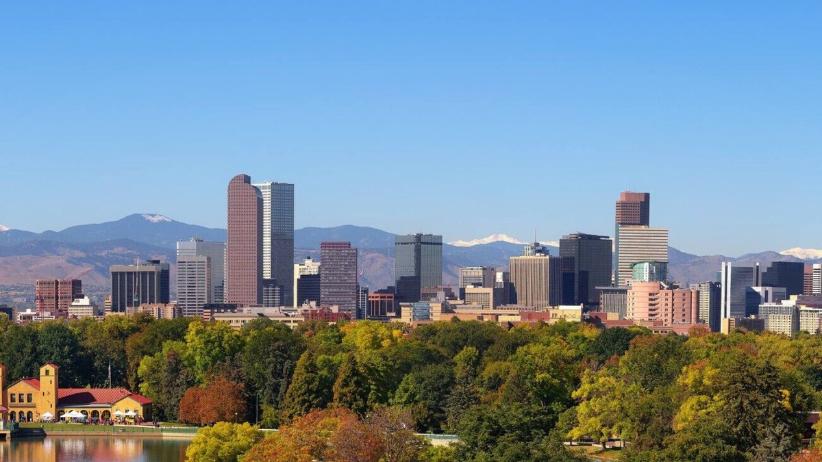 Dupont Condo | Denver Updated Cute Home-Near Concert and Sports