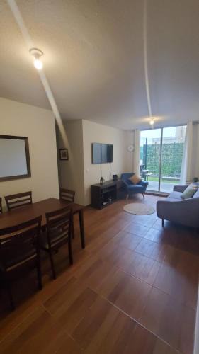 Veintiseis de Octubre Apartment | Departamento de estreno en 1er piso en Condominio