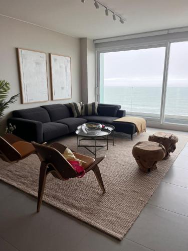 Aidy Grill Apartment | Departamento de lujo con vista al mar frente playa brava Punta Del Este Torre Le Parc lll
