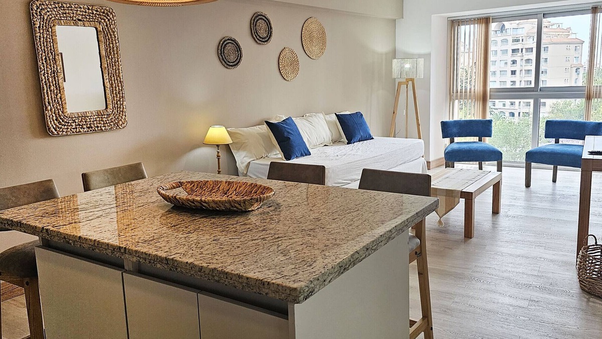 Mendoza City Center Apartment | Departamento en edificio de lujo para 4 pnas