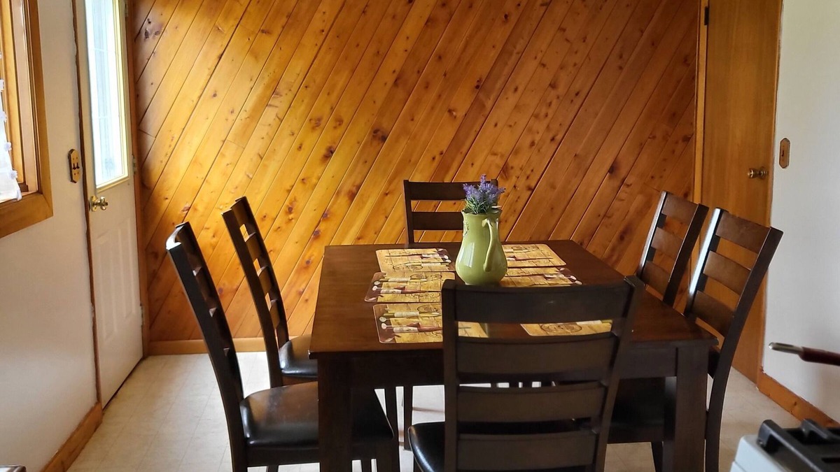 Depew House | DePew Vacation Rental ~ 10 Mi to Buffalo!Near the Airport