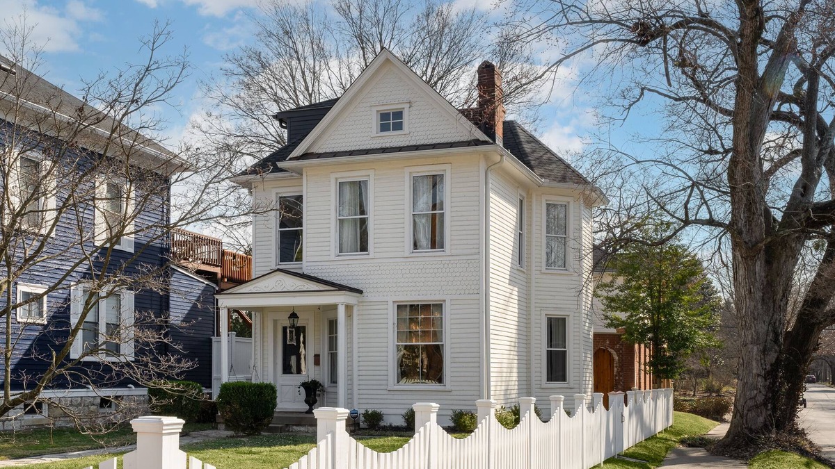 Crescent Hill House | Derby City's Finest - Luxury Home in the heart of historic Crescent Hill