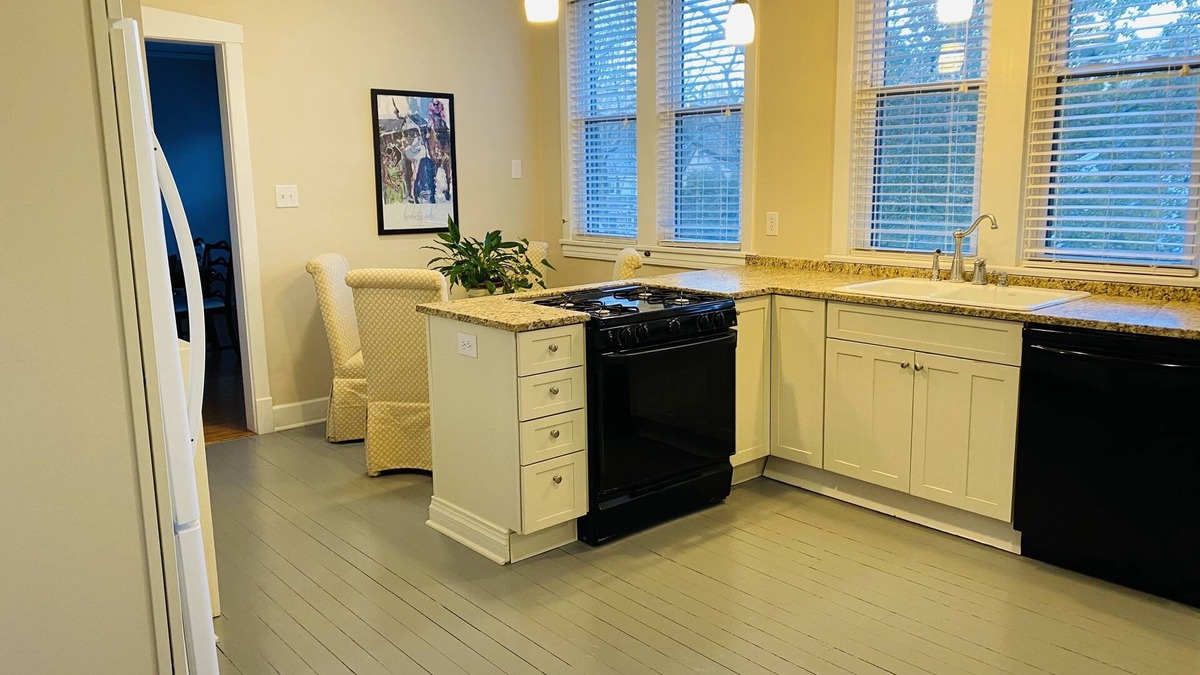 Highlands Douglass House | Derby Rental in Cherokee Park Steps from Famous Barnstable Brown Party